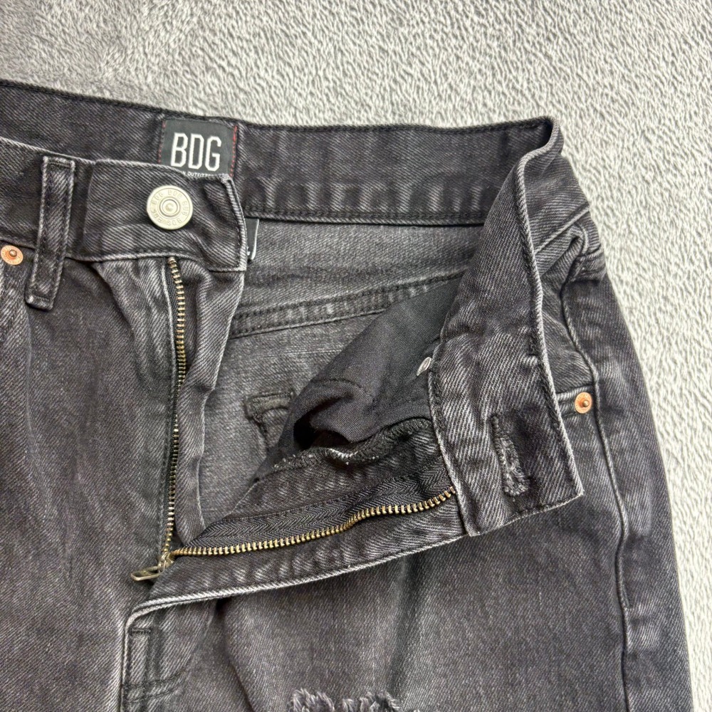 BDG High-Rise Baggy Jeans Women 28 Black Excellent Distressed Ripped Denim - Picture 5 of 13